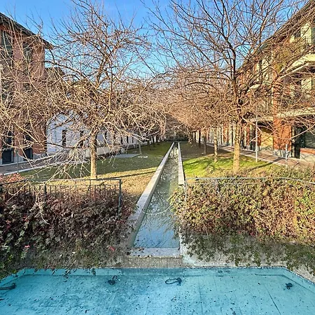 公寓 Navigli Loft 20 *